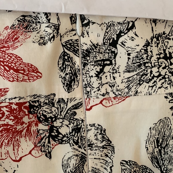 Beautiful Espresso print skirt - Picture 2 of 5